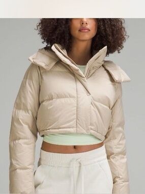 Lululemon Wunder Puff Super Cropped Jacket in Trench